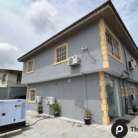 Thapunchline Hotels Ikeja Exteriér fotografie